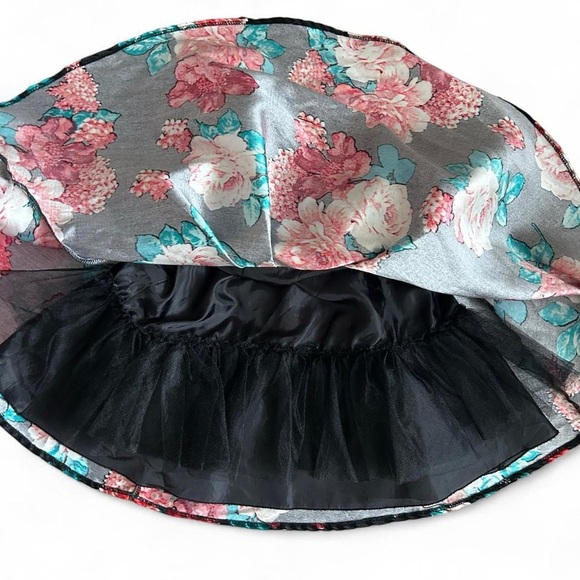 🌸 B Darlin Floral Flare Skirt 🌸 - Picture 4 of 10